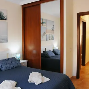 townhouse-el-sultan-6-sleeps-wi-fi-tv-package.in-canary-islands.com/